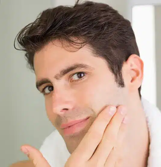 que es la limpieza facial masculina